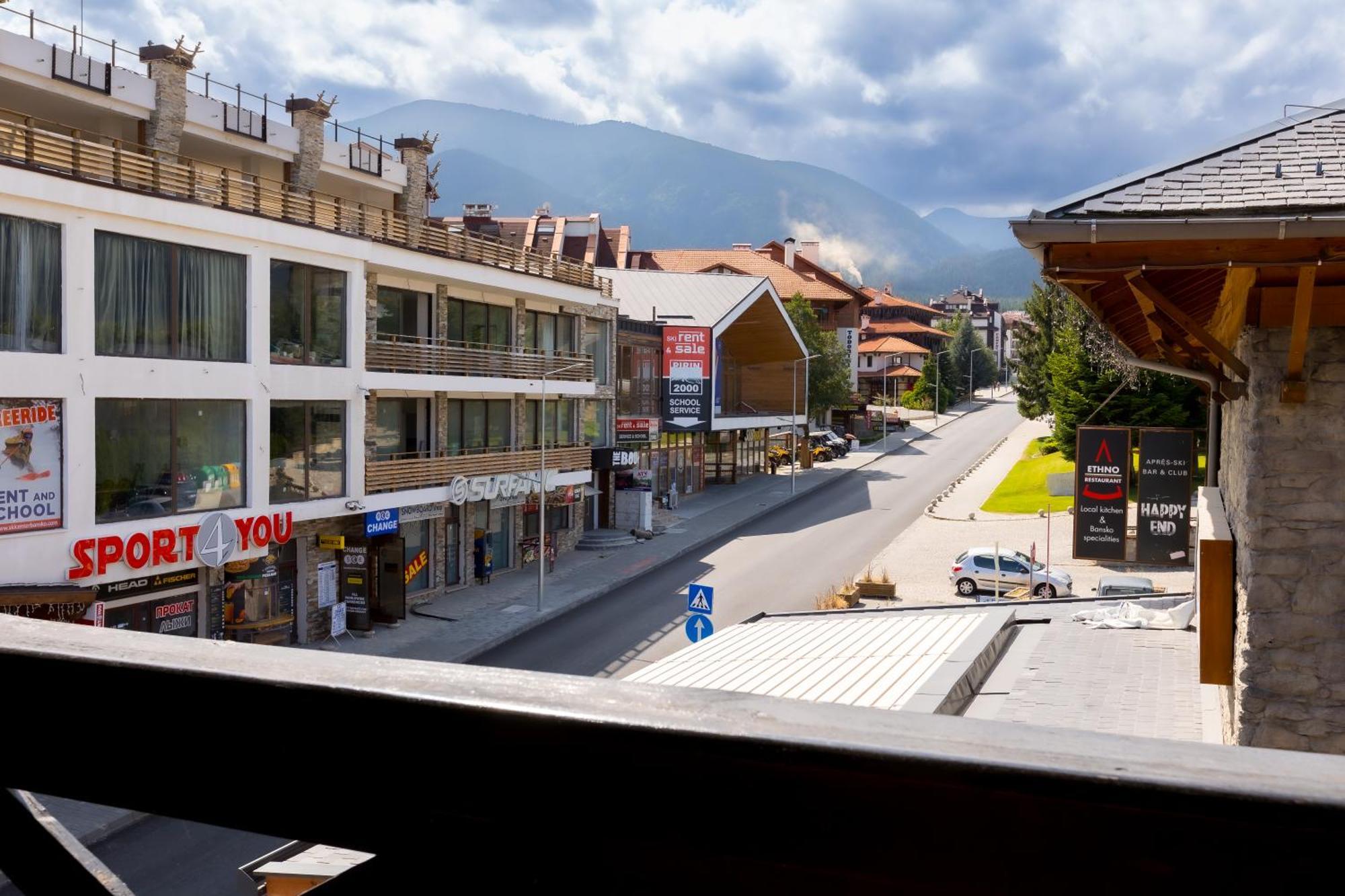 Granat Gondola Lift Apartments Банско Екстериор снимка