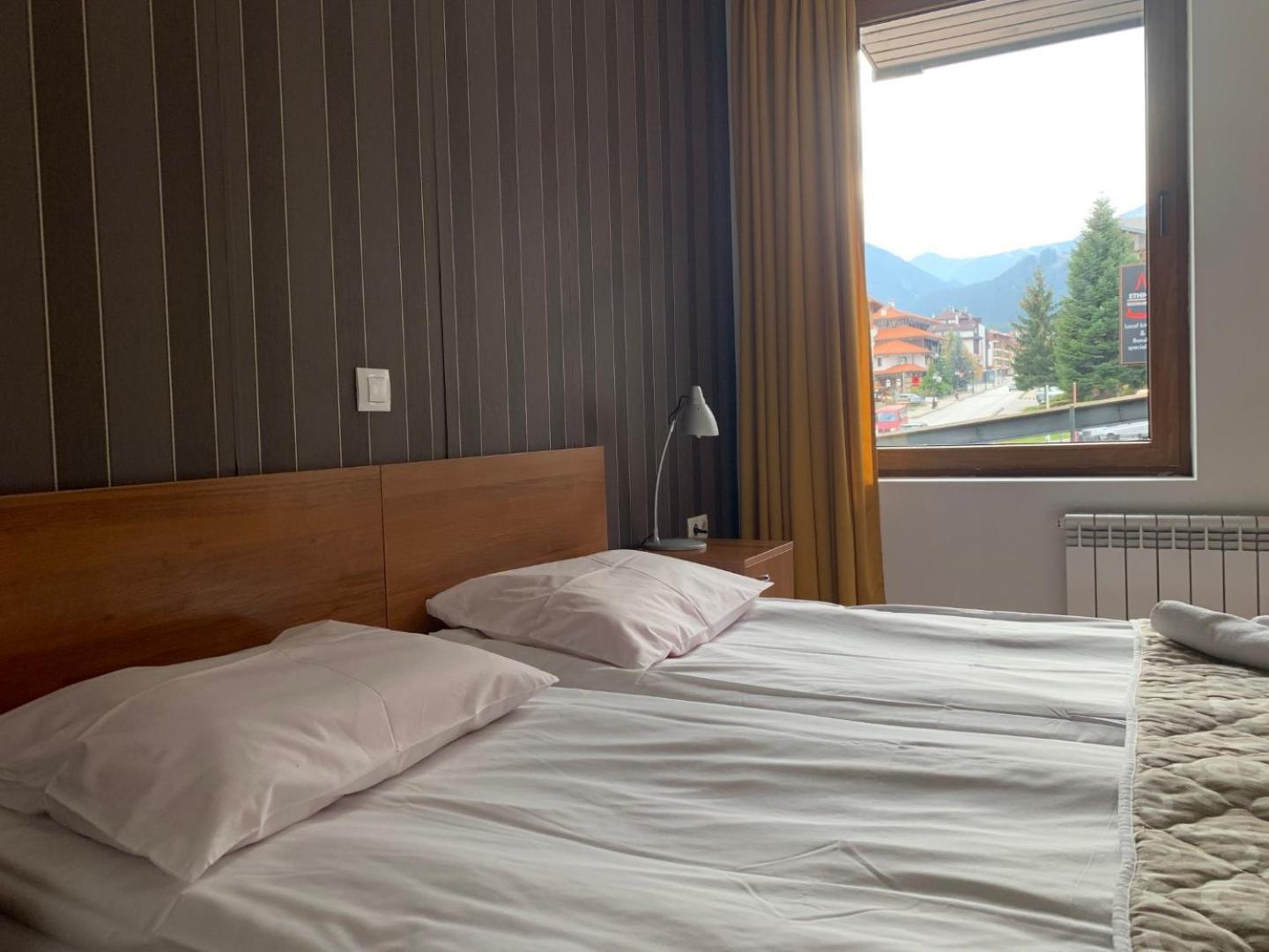 Granat Gondola Lift Apartments Банско Екстериор снимка