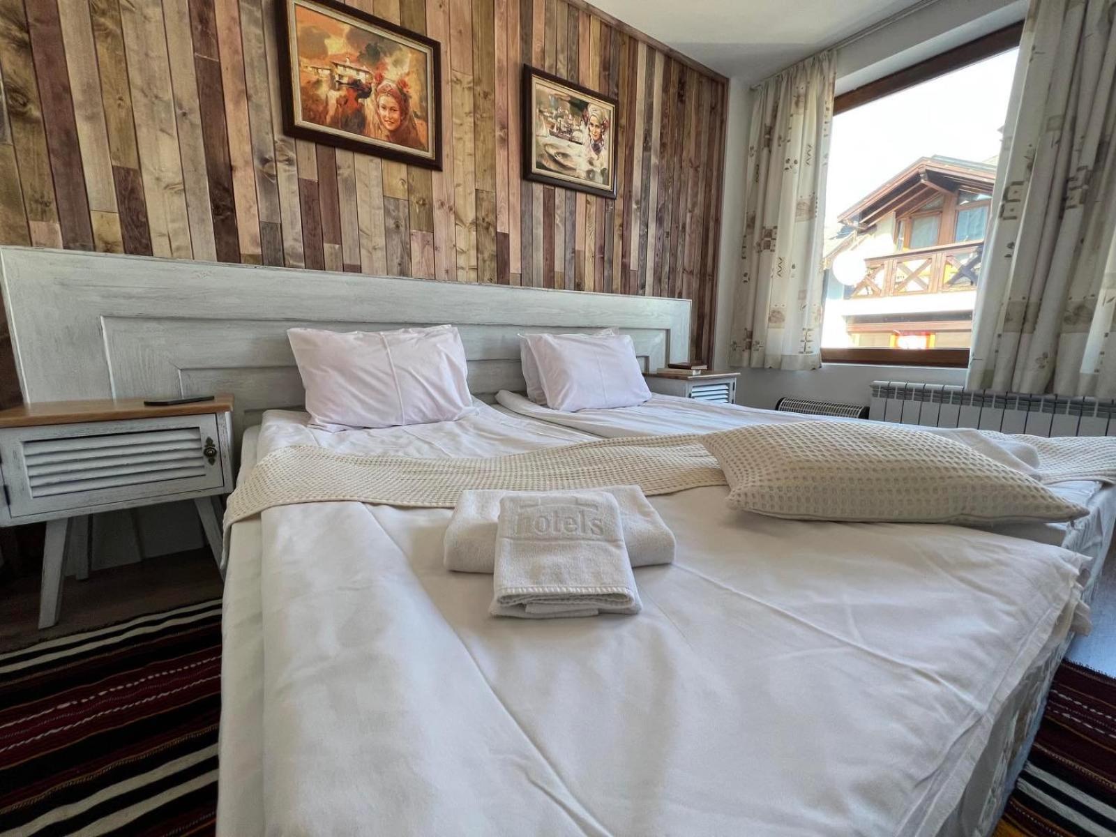 Granat Gondola Lift Apartments Банско Екстериор снимка